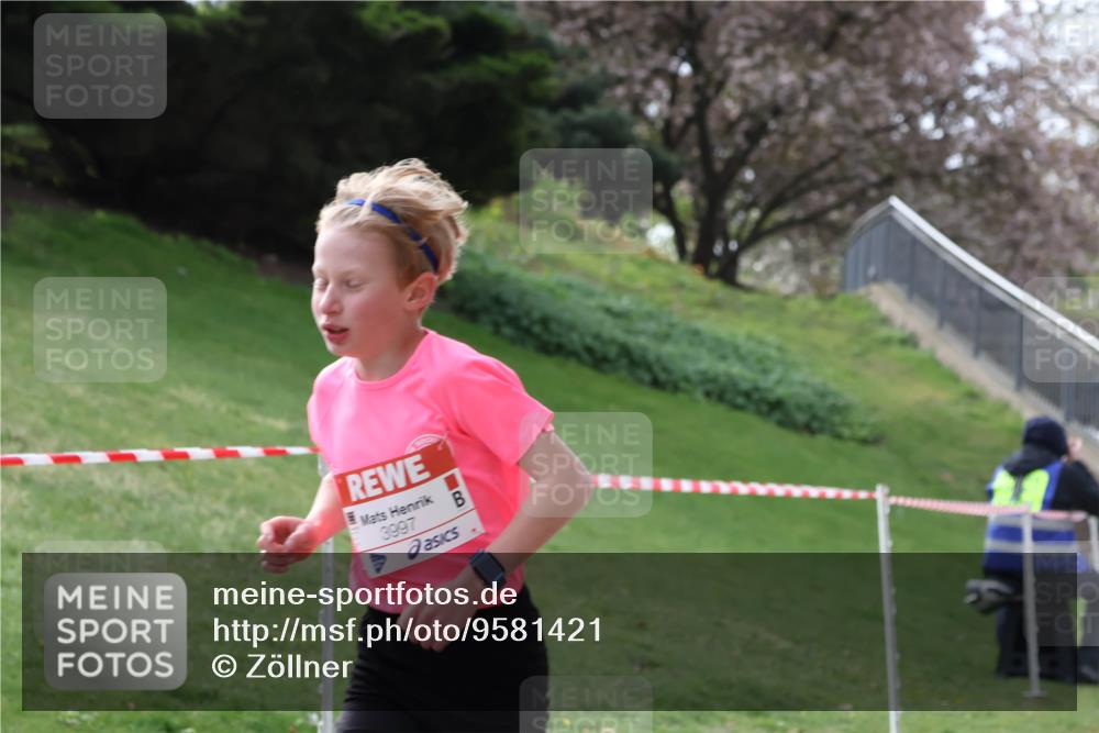 25.04.2026 - Das Zehntel Zöllner http://msf.ph/oto/9581421 25.04.2026 08:37:42 Laufen 3997, 1 meine-sportfotos.de