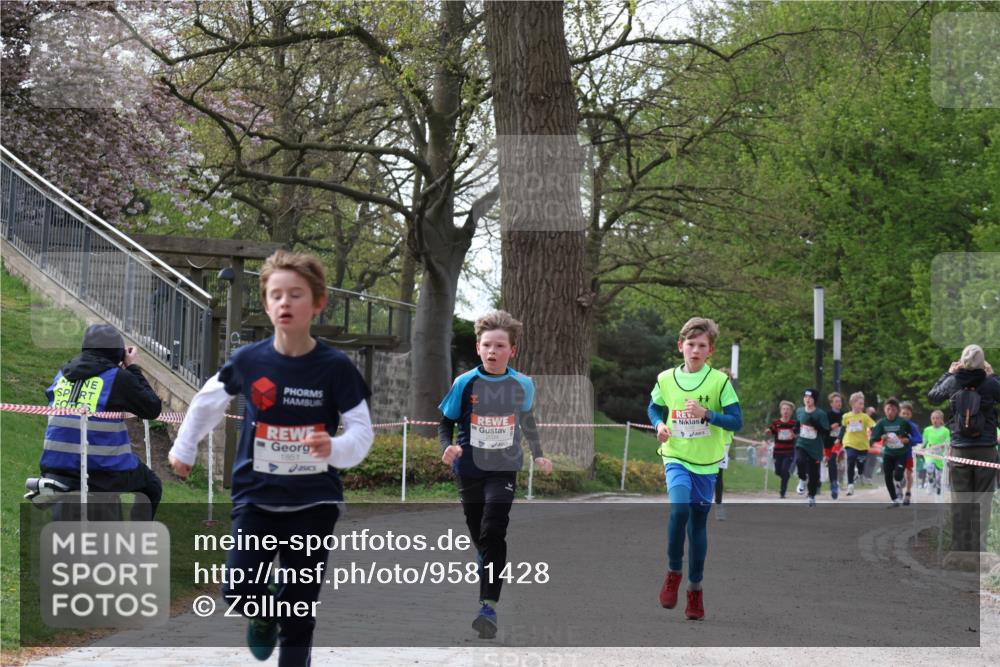 25.04.2026 - Das Zehntel Zöllner http://msf.ph/oto/9581428 25.04.2026 08:37:53 Laufen 1851 meine-sportfotos.de