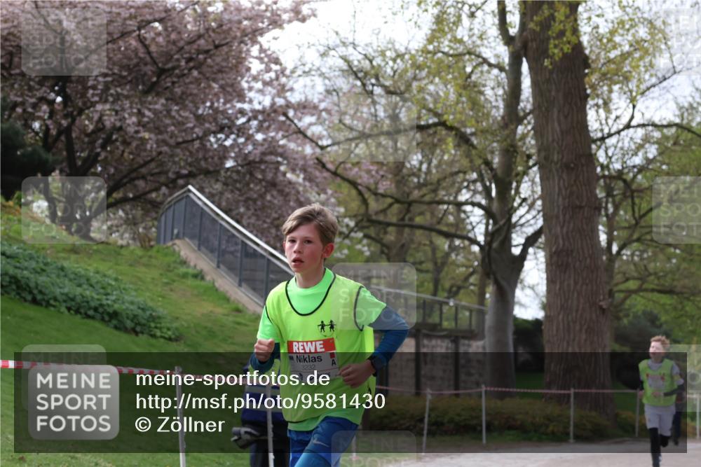 25.04.2026 - Das Zehntel Zöllner http://msf.ph/oto/9581430 25.04.2026 08:37:56 Laufen 3232 meine-sportfotos.de