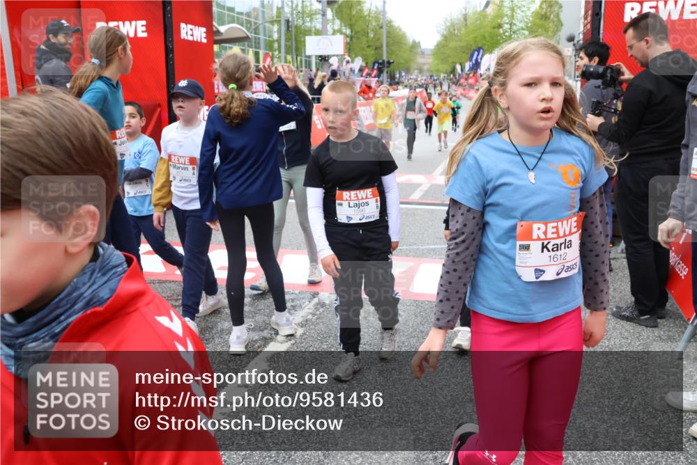 25.04.2026 - Das Zehntel Strokosch-Dieckow http://msf.ph/oto/9581436 25.04.2026 09:00:27 Ziel 1051, 1067, 1083, 1278, 1283, 1291, 1332, 1382, 1458, 1463, 1595, 1612, 2059, 2383, 2437, 2585, 2592, 2982, 3092, 3343, 3391, 3571, 3937, 3989, 1051, 1067, 1083, 1278, 1283, 1291, 1332, 1382, 1458, 1463, 1595, 1612, 2059, 2383, 2437, 2585, 2592, 2982, 3092, 3343, 3391, 3571, 3937, 3989 meine-sportfotos.de