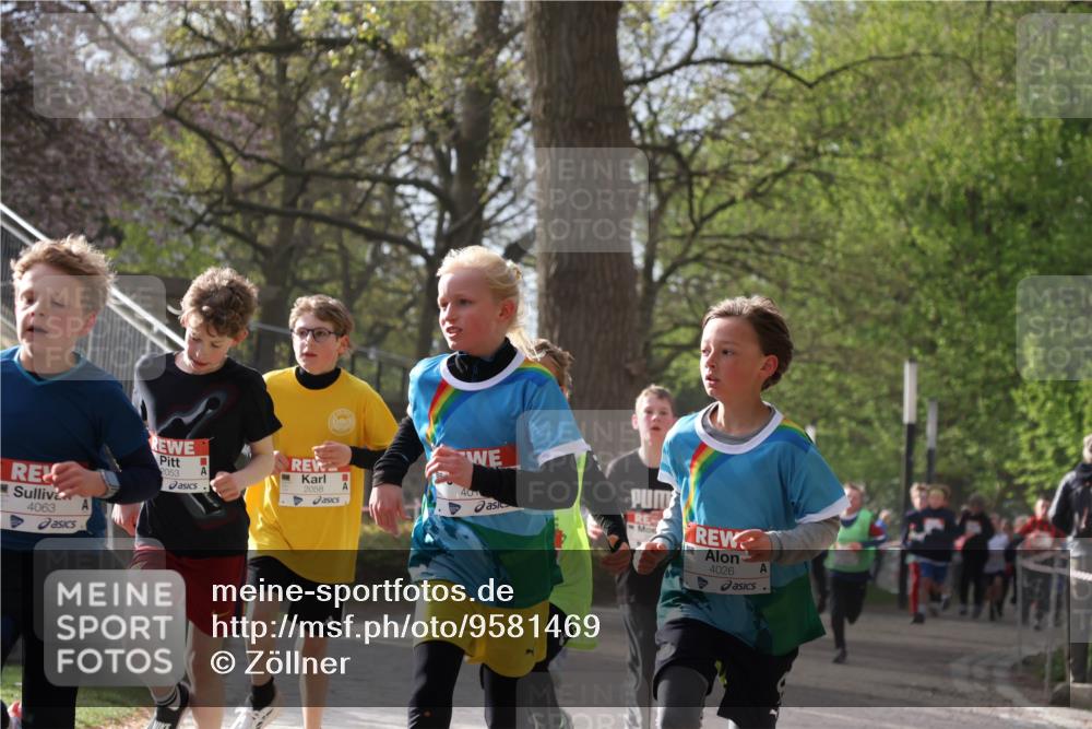25.04.2026 - Das Zehntel Zöllner http://msf.ph/oto/9581469 25.04.2026 08:38:27 Laufen 4063, 2053, 2058, 40, 4026 meine-sportfotos.de