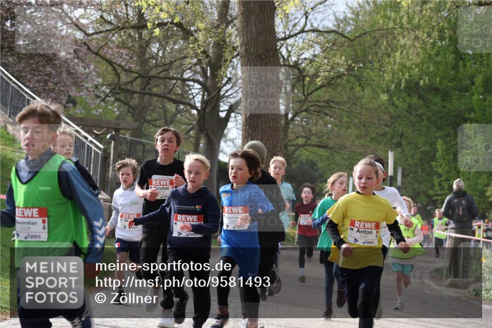 25.04.2026 - Das Zehntel Zöllner http://msf.ph/oto/9581493 25.04.2026 08:38:41 Laufen 3328, 3672, 2263, 1587 meine-sportfotos.de