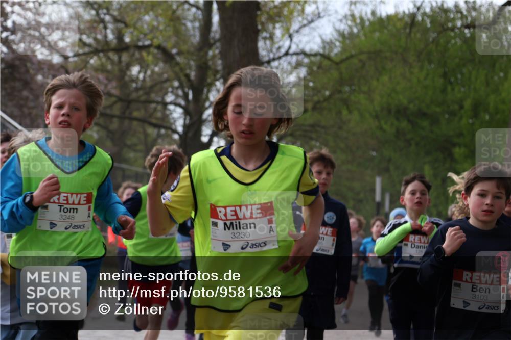 25.04.2026 - Das Zehntel Zöllner http://msf.ph/oto/9581536 25.04.2026 08:39:06 Laufen 3248, 3230, 128, 3103 meine-sportfotos.de