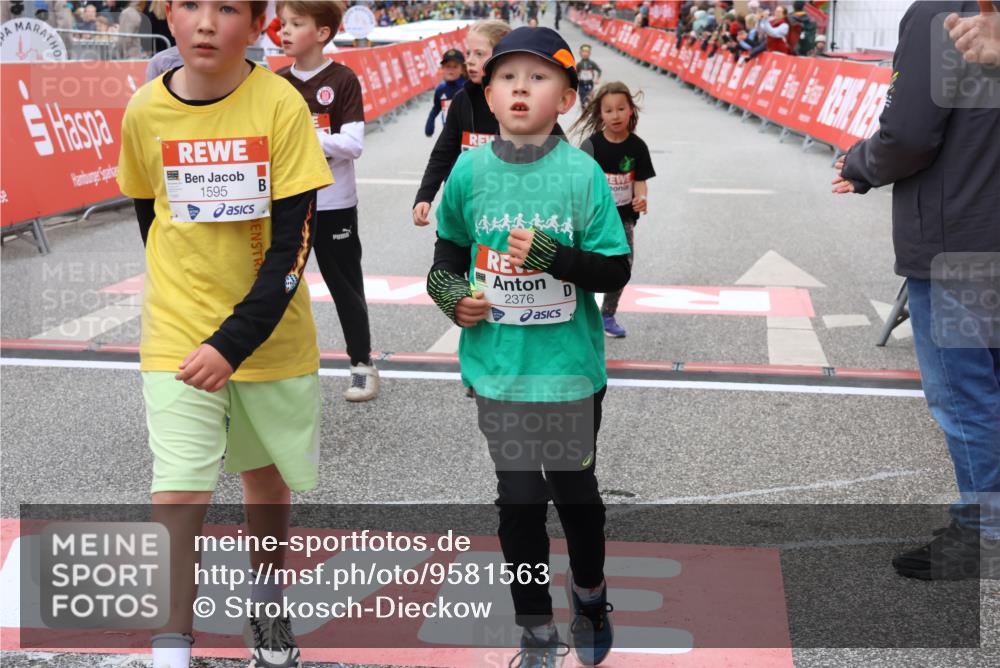 25.04.2026 - Das Zehntel Strokosch-Dieckow http://msf.ph/oto/9581563 25.04.2026 09:00:34 Ziel 1100, 1344, 1364, 1385, 1401, 1458, 1463, 1464, 1595, 1664, 2059, 2200, 2376, 2709, 2719, 3124, 3125, 3272, 3282, 3470, 3493, 3857, 3989, 1100, 1344, 1364, 1385, 1401, 1458, 1463, 1464, 1595, 1664, 2059, 2200, 2376, 2709, 2719, 3124, 3125, 3272, 3282, 3470, 3493, 3857, 3989 meine-sportfotos.de