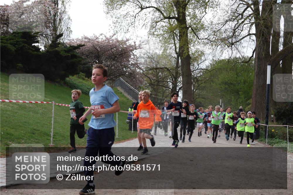 25.04.2026 - Das Zehntel Zöllner http://msf.ph/oto/9581571 25.04.2026 08:39:30 Laufen  meine-sportfotos.de
