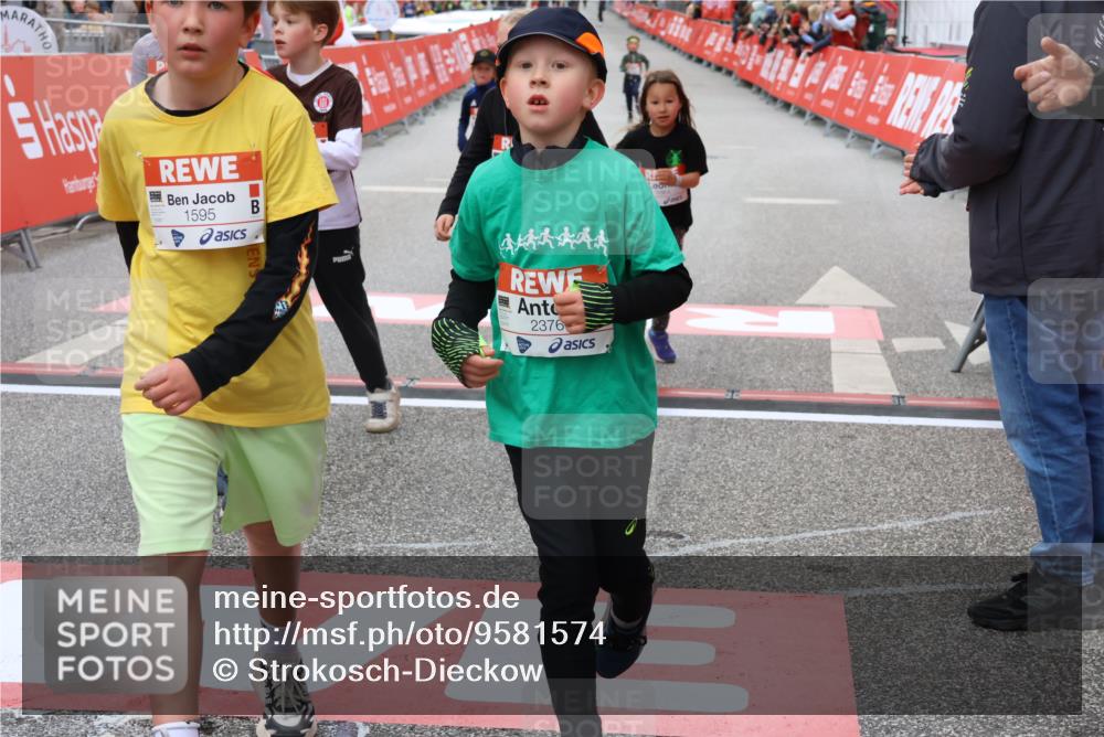 25.04.2026 - Das Zehntel Strokosch-Dieckow http://msf.ph/oto/9581574 25.04.2026 09:00:34 Ziel 1100, 1344, 1364, 1385, 1401, 1458, 1463, 1464, 1595, 1664, 2059, 2200, 2376, 2709, 2719, 3124, 3125, 3272, 3282, 3470, 3493, 3857, 3989, 1100, 1344, 1364, 1385, 1401, 1458, 1463, 1464, 1595, 1664, 2059, 2200, 2376, 2709, 2719, 3124, 3125, 3272, 3282, 3470, 3493, 3857, 3989 meine-sportfotos.de