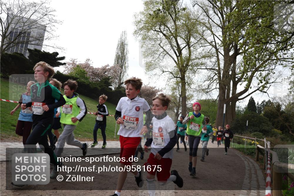 25.04.2026 - Das Zehntel Zöllner http://msf.ph/oto/9581675 25.04.2026 08:40:22 Laufen 2877, 2880 meine-sportfotos.de