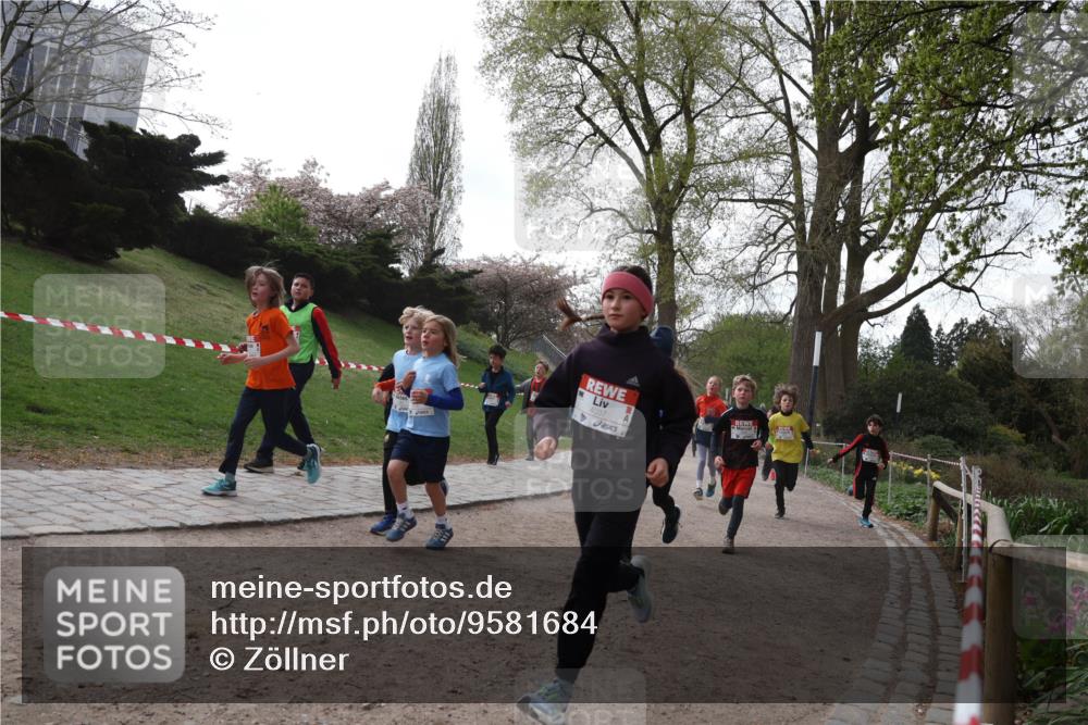 25.04.2026 - Das Zehntel Zöllner http://msf.ph/oto/9581684 25.04.2026 08:40:25 Laufen 4037 meine-sportfotos.de