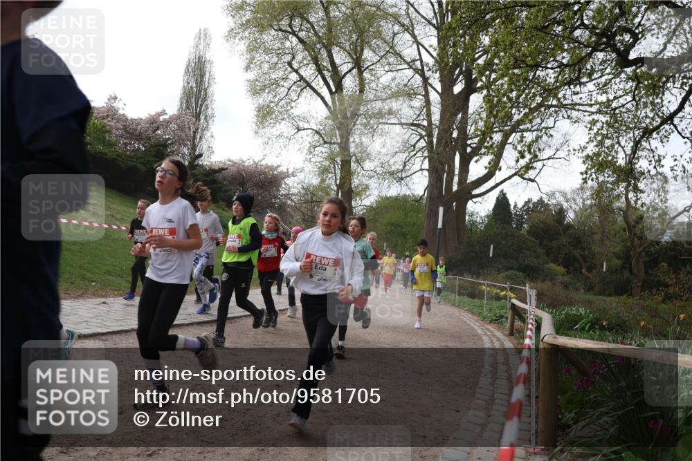 25.04.2026 - Das Zehntel Zöllner http://msf.ph/oto/9581705 25.04.2026 08:40:33 Laufen 3562 meine-sportfotos.de