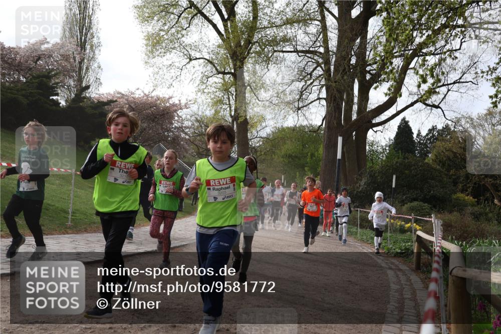 25.04.2026 - Das Zehntel Zöllner http://msf.ph/oto/9581772 25.04.2026 08:41:07 Laufen 3210, 3203 meine-sportfotos.de