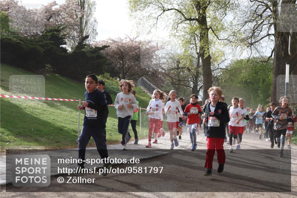 25.04.2026 - Das Zehntel Zöllner http://msf.ph/oto/9581797 25.04.2026 08:41:21 Laufen  meine-sportfotos.de
