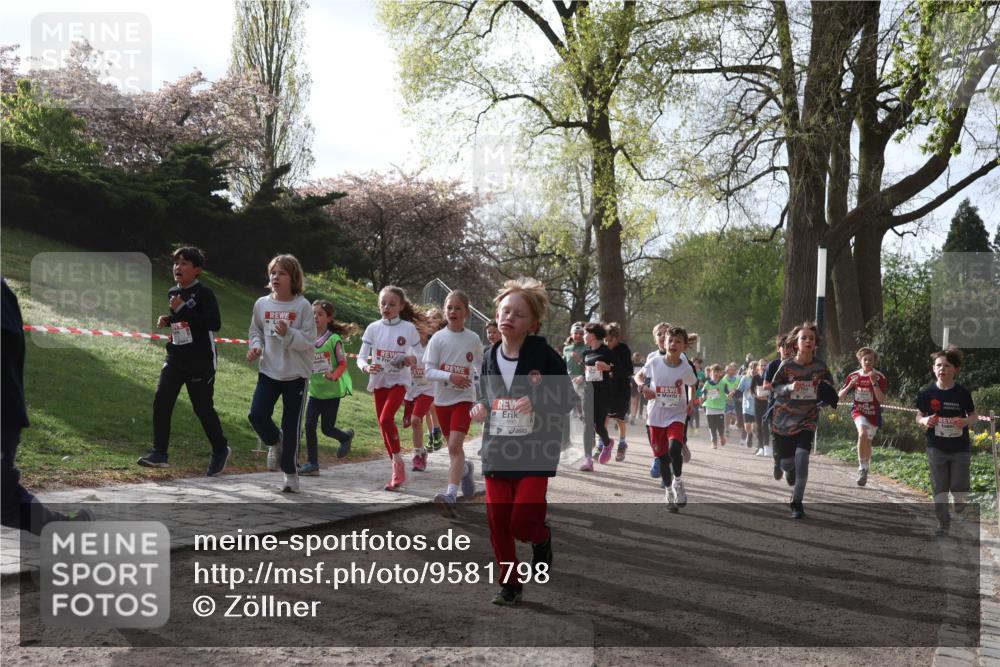 25.04.2026 - Das Zehntel Zöllner http://msf.ph/oto/9581798 25.04.2026 08:41:22 Laufen 2899 meine-sportfotos.de