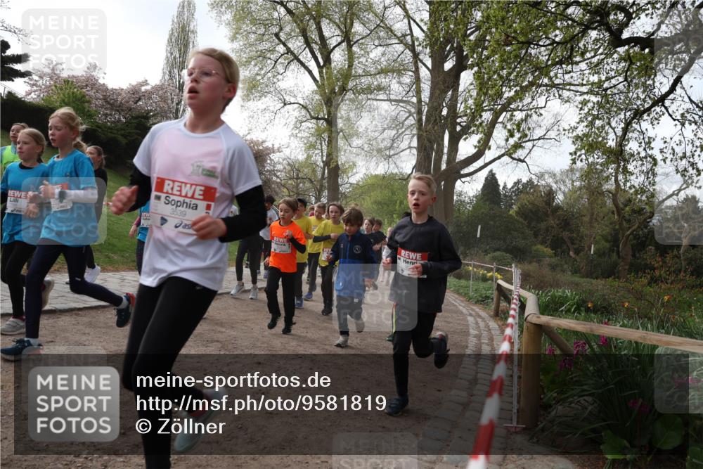 25.04.2026 - Das Zehntel Zöllner http://msf.ph/oto/9581819 25.04.2026 08:41:31 Laufen 3539 meine-sportfotos.de