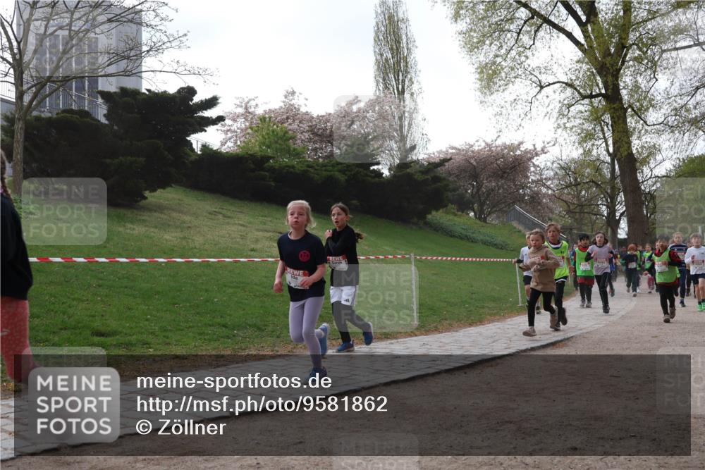 25.04.2026 - Das Zehntel Zöllner http://msf.ph/oto/9581862 25.04.2026 08:41:47 Laufen  meine-sportfotos.de