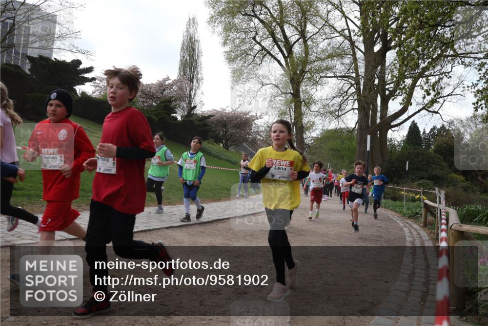 25.04.2026 - Das Zehntel Zöllner http://msf.ph/oto/9581902 25.04.2026 08:42:08 Laufen 1569 meine-sportfotos.de