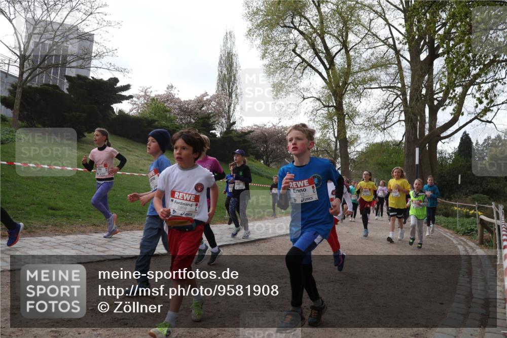 25.04.2026 - Das Zehntel Zöllner http://msf.ph/oto/9581908 25.04.2026 08:42:10 Laufen 2859, 2912 meine-sportfotos.de