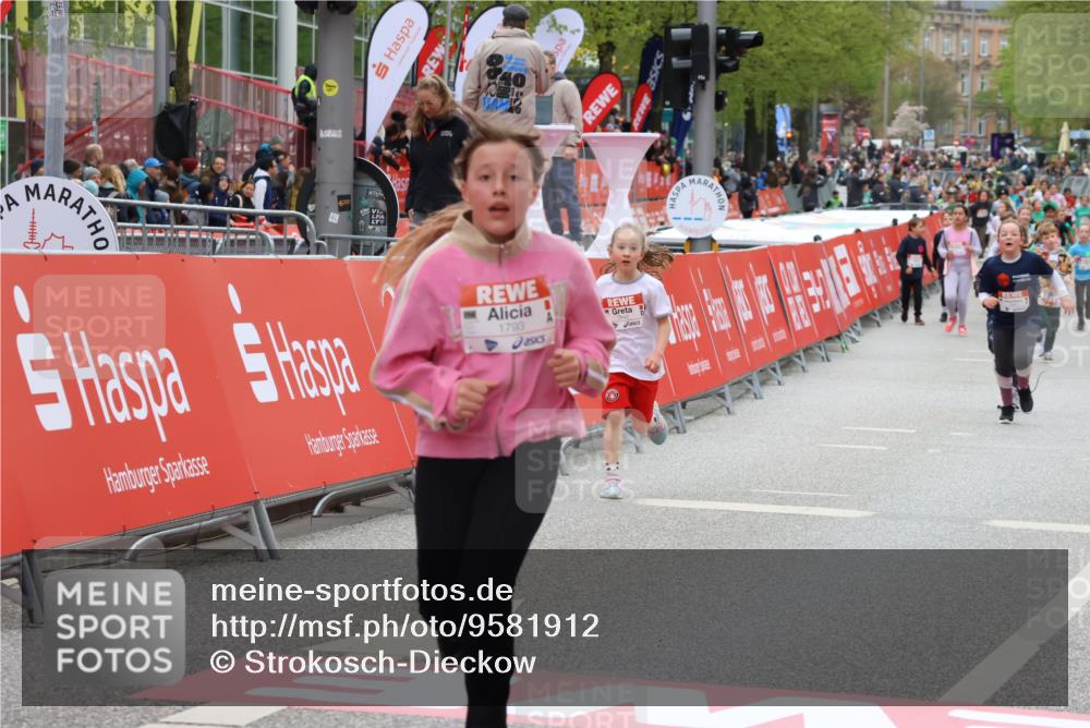 25.04.2026 - Das Zehntel Strokosch-Dieckow http://msf.ph/oto/9581912 25.04.2026 09:04:57 Ziel 1062, 1228, 1439, 1661, 2397, 2839, 3442, 3446, 3880, 1062, 1228, 1439, 1661, 2397, 2839, 3442, 3446, 3880 meine-sportfotos.de