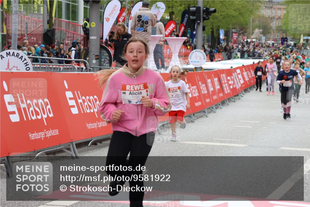 25.04.2026 - Das Zehntel Strokosch-Dieckow http://msf.ph/oto/9581922 25.04.2026 09:04:57 Ziel 1062, 1228, 1439, 1661, 2397, 2839, 3442, 3446, 3880, 1062, 1228, 1439, 1661, 2397, 2839, 3442, 3446, 3880 meine-sportfotos.de