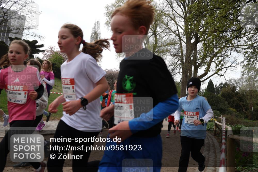 25.04.2026 - Das Zehntel Zöllner http://msf.ph/oto/9581923 25.04.2026 08:42:17 Laufen 1038, 1045, 4056 meine-sportfotos.de