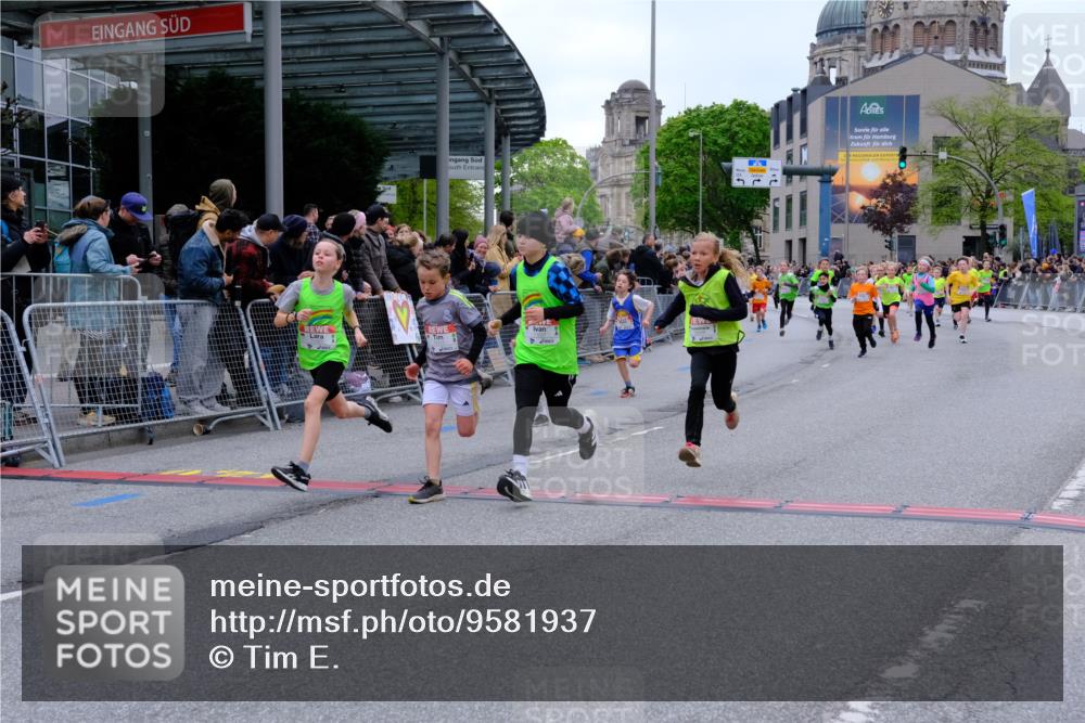 25.04.2026 - Das Zehntel Tim E. http://msf.ph/oto/9581937 25.04.2026 12:51:05 Ziel 3920, 10307, 10312, 10569, 10579, 10710, 11021, 11037, 11084, 11495, 11650, 11839, 11917, 12008, 12044, 12180, 12205, 12207, 12320, 12444, 12709, 12788, 13012, 13034 meine-sportfotos.de