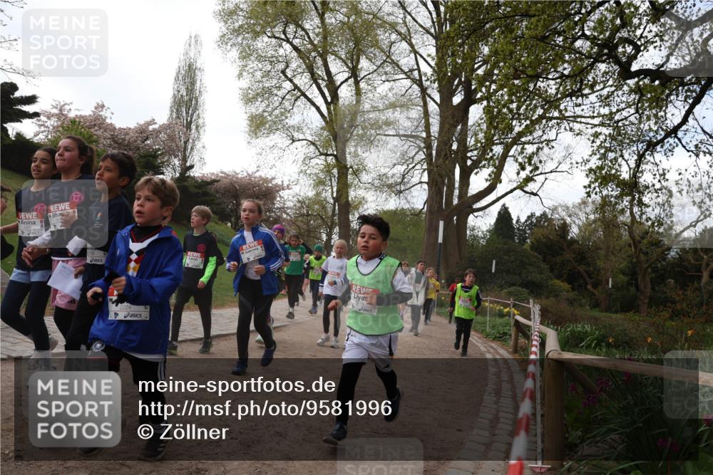 25.04.2026 - Das Zehntel Zöllner http://msf.ph/oto/9581996 25.04.2026 08:42:46 Laufen 2224 meine-sportfotos.de