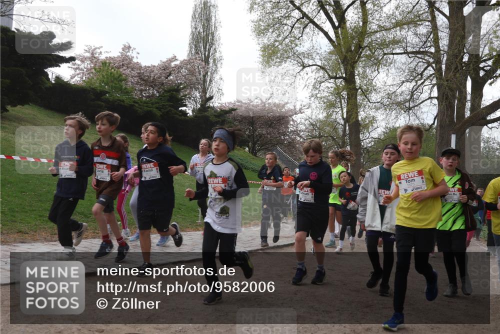 25.04.2026 - Das Zehntel Zöllner http://msf.ph/oto/9582006 25.04.2026 08:42:50 Laufen 1575 meine-sportfotos.de