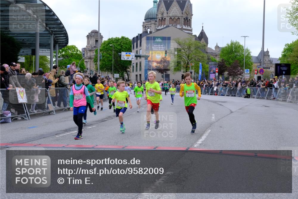25.04.2026 - Das Zehntel Tim E. http://msf.ph/oto/9582009 25.04.2026 12:51:11 Ziel 3920, 10307, 10312, 10635, 11011, 11021, 11033, 11037, 11495, 11506, 11527, 11592, 11839, 11917, 12008, 12205, 12207, 12299, 12393, 12444, 12459, 12709, 12759, 13007, 13008, 13009, 13010, 13012, 13034 meine-sportfotos.de