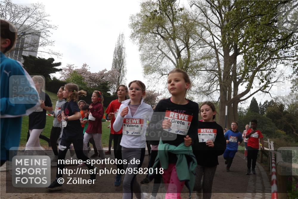 25.04.2026 - Das Zehntel Zöllner http://msf.ph/oto/9582018 25.04.2026 08:42:54 Laufen 3369, 3367, 3344 meine-sportfotos.de