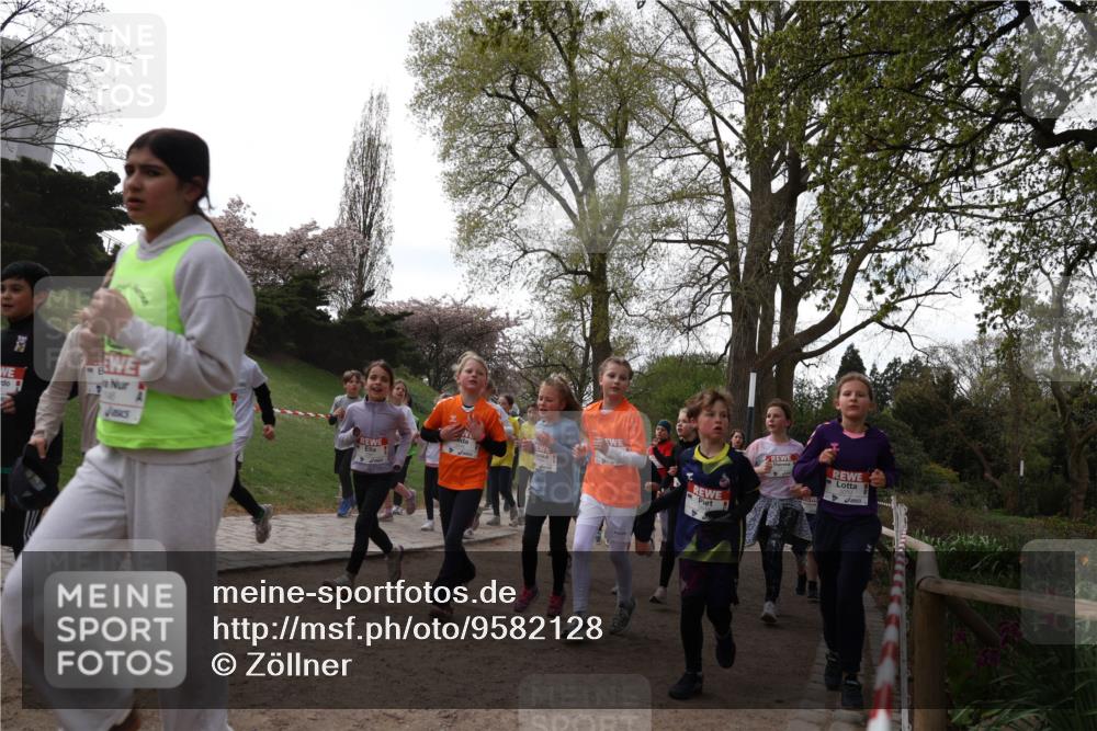 25.04.2026 - Das Zehntel Zöllner http://msf.ph/oto/9582128 25.04.2026 08:43:43 Laufen  meine-sportfotos.de