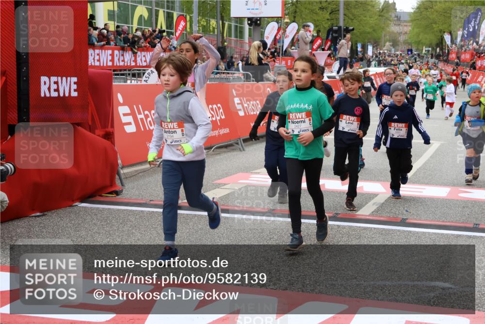 25.04.2026 - Das Zehntel Strokosch-Dieckow http://msf.ph/oto/9582139 25.04.2026 09:05:13 Ziel 2018, 2427, 2432, 2487, 2934, 2997, 3007, 3024, 3504, 3727, 3740, 3809, 3810, 3860, 3865, 3881, 3885, 2018, 2427, 2432, 2487, 2934, 2997, 3007, 3024, 3504, 3727, 3740, 3809, 3810, 3860, 3865, 3881, 3885 meine-sportfotos.de