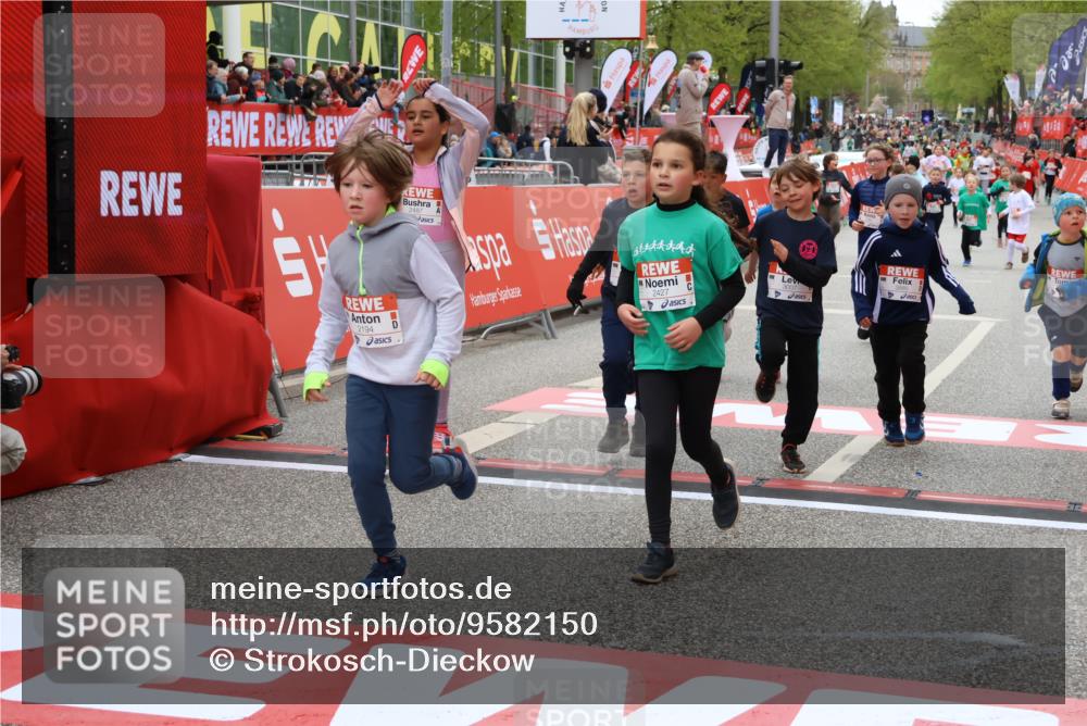 25.04.2026 - Das Zehntel Strokosch-Dieckow http://msf.ph/oto/9582150 25.04.2026 09:05:13 Ziel 2018, 2427, 2432, 2487, 2934, 2997, 3007, 3024, 3504, 3727, 3740, 3809, 3810, 3860, 3865, 3881, 3885, 2018, 2427, 2432, 2487, 2934, 2997, 3007, 3024, 3504, 3727, 3740, 3809, 3810, 3860, 3865, 3881, 3885 meine-sportfotos.de