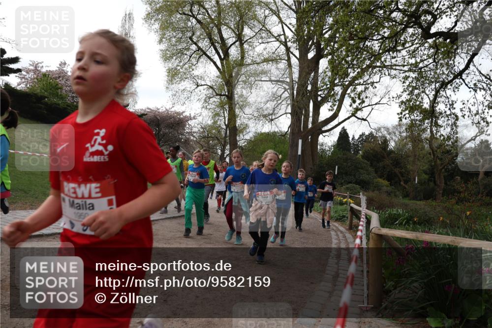 25.04.2026 - Das Zehntel Zöllner http://msf.ph/oto/9582159 25.04.2026 08:43:56 Laufen 2, 1950 meine-sportfotos.de