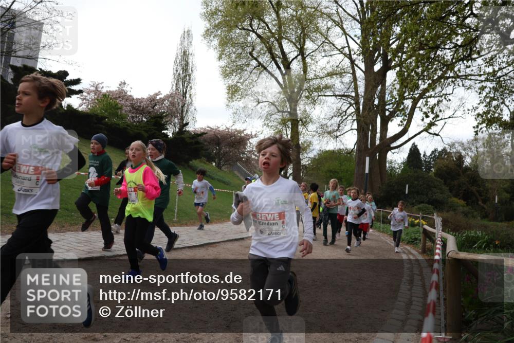 25.04.2026 - Das Zehntel Zöllner http://msf.ph/oto/9582171 25.04.2026 08:44:01 Laufen 3498, 3492 meine-sportfotos.de