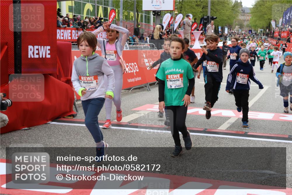 25.04.2026 - Das Zehntel Strokosch-Dieckow http://msf.ph/oto/9582172 25.04.2026 09:05:13 Ziel 2018, 2427, 2432, 2487, 2934, 2997, 3007, 3024, 3504, 3727, 3740, 3809, 3810, 3860, 3865, 3881, 3885, 2018, 2427, 2432, 2487, 2934, 2997, 3007, 3024, 3504, 3727, 3740, 3809, 3810, 3860, 3865, 3881, 3885 meine-sportfotos.de