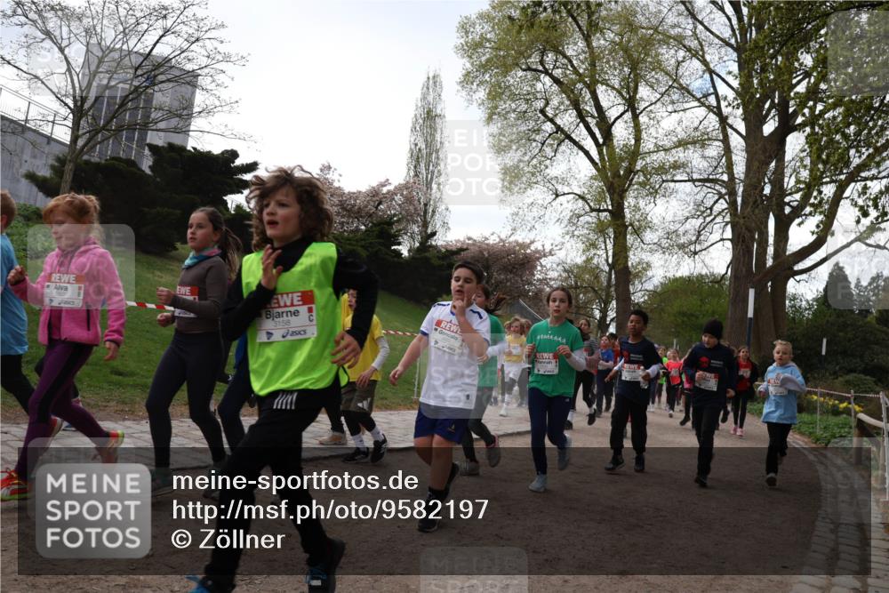 25.04.2026 - Das Zehntel Zöllner http://msf.ph/oto/9582197 25.04.2026 08:44:14 Laufen 3158 meine-sportfotos.de