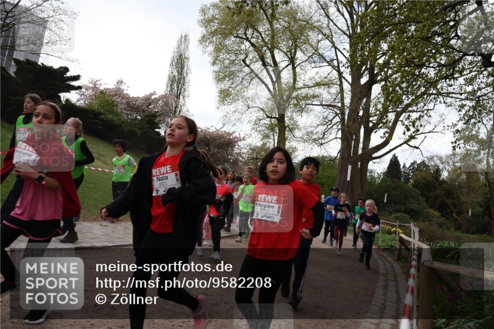 25.04.2026 - Das Zehntel Zöllner http://msf.ph/oto/9582208 25.04.2026 08:44:18 Laufen 2622, 2613 meine-sportfotos.de