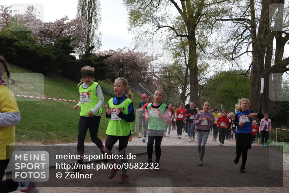 25.04.2026 - Das Zehntel Zöllner http://msf.ph/oto/9582232 25.04.2026 08:44:28 Laufen 3211 meine-sportfotos.de