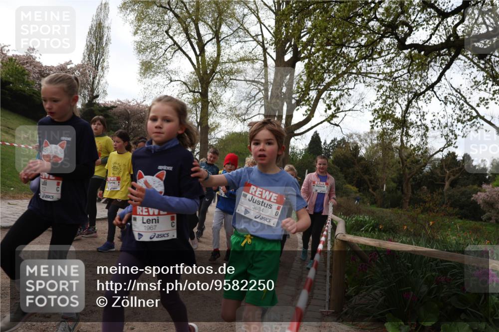 25.04.2026 - Das Zehntel Zöllner http://msf.ph/oto/9582250 25.04.2026 08:44:36 Laufen 817, 3884, 1967 meine-sportfotos.de