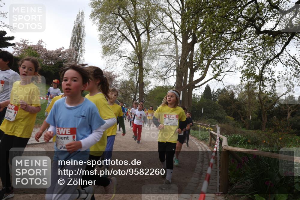 25.04.2026 - Das Zehntel Zöllner http://msf.ph/oto/9582260 25.04.2026 08:44:40 Laufen 59, 158 meine-sportfotos.de