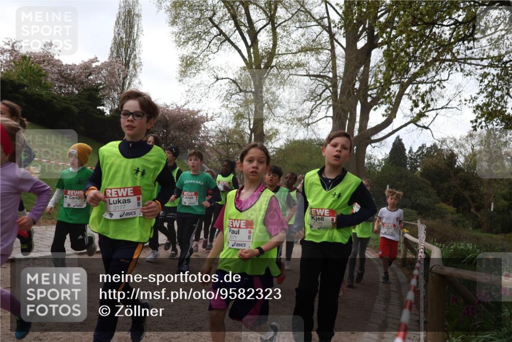 25.04.2026 - Das Zehntel Zöllner http://msf.ph/oto/9582323 25.04.2026 08:45:08 Laufen 1649, 3177, 44444444, 3171, 3199 meine-sportfotos.de