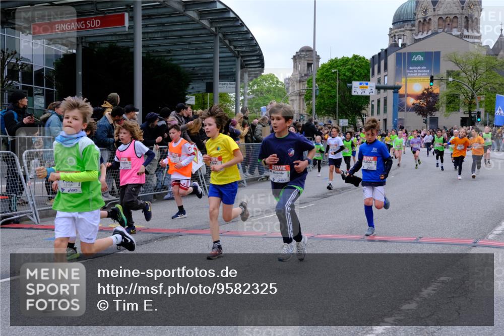 25.04.2026 - Das Zehntel Tim E. http://msf.ph/oto/9582325 25.04.2026 12:51:34 Ziel 10088, 10224, 10237, 10464, 10786, 10798, 10828, 10848, 11023, 11097, 11101, 11475, 11638, 11989, 12154, 12161, 12281, 12287, 12400, 12405, 12701, 12734, 12770, 12800, 12846, 12862, 12969, 13025 meine-sportfotos.de