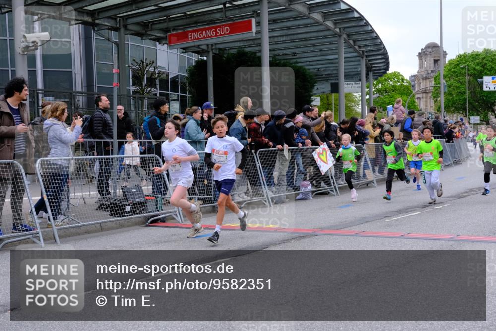 25.04.2026 - Das Zehntel Tim E. http://msf.ph/oto/9582351 25.04.2026 12:51:36 Ziel 10224, 10237, 10464, 10786, 10798, 10828, 10848, 11023, 11097, 11101, 11475, 11484, 11638, 11989, 12154, 12161, 12281, 12287, 12400, 12405, 12701, 12734, 12770, 12791, 12800, 12969, 13025 meine-sportfotos.de