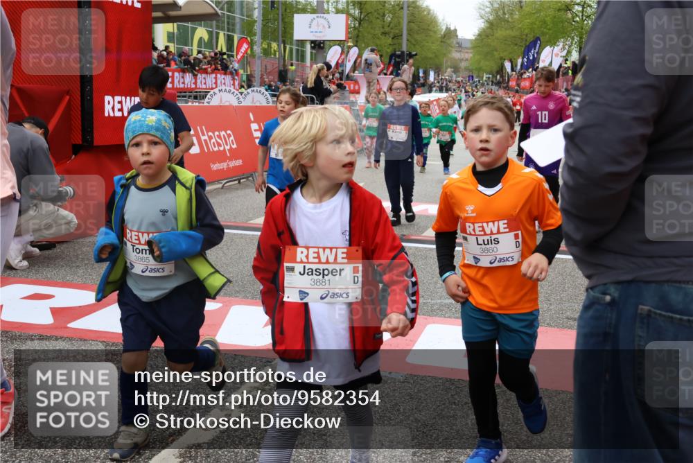 25.04.2026 - Das Zehntel Strokosch-Dieckow http://msf.ph/oto/9582354 25.04.2026 09:05:16 Ziel 1392, 2194, 2346, 2427, 2487, 2934, 2997, 3007, 3014, 3024, 3860, 3865, 3881, 3885, 1392, 2194, 2346, 2427, 2487, 2934, 2997, 3007, 3014, 3024, 3860, 3865, 3881, 3885 meine-sportfotos.de