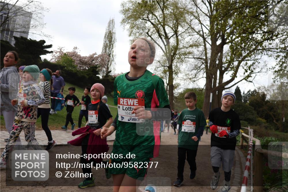 25.04.2026 - Das Zehntel Zöllner http://msf.ph/oto/9582377 25.04.2026 08:45:25 Laufen 819, 1643 meine-sportfotos.de
