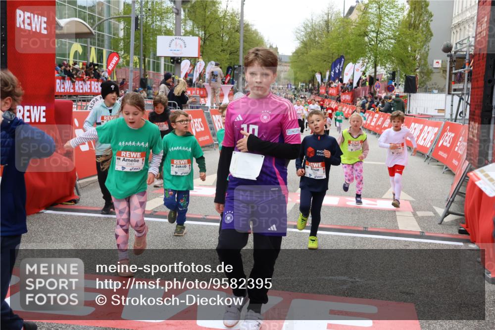 25.04.2026 - Das Zehntel Strokosch-Dieckow http://msf.ph/oto/9582395 25.04.2026 09:05:20 Ziel 1392, 1809, 2194, 2346, 2358, 2362, 2370, 2381, 2430, 2893, 2934, 3014, 3024, 3162, 3364, 3389, 3733, 3860, 3865, 3881, 1392, 1809, 2194, 2346, 2358, 2362, 2370, 2381, 2430, 2893, 2934, 3014, 3024, 3162, 3364, 3389, 3733, 3860, 3865, 3881 meine-sportfotos.de