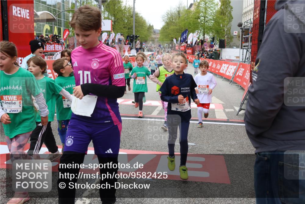 25.04.2026 - Das Zehntel Strokosch-Dieckow http://msf.ph/oto/9582425 25.04.2026 09:05:21 Ziel 1392, 1809, 2194, 2346, 2358, 2362, 2370, 2381, 2430, 2431, 2893, 2934, 3014, 3024, 3162, 3364, 3389, 3733, 1392, 1809, 2194, 2346, 2358, 2362, 2370, 2381, 2430, 2431, 2893, 2934, 3014, 3024, 3162, 3364, 3389, 3733 meine-sportfotos.de
