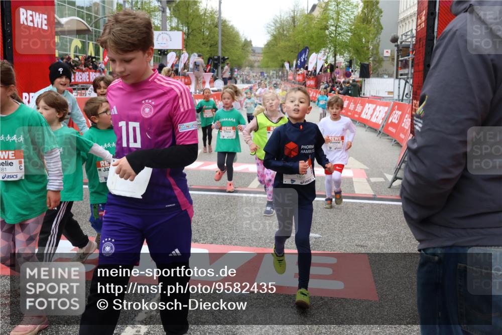 25.04.2026 - Das Zehntel Strokosch-Dieckow http://msf.ph/oto/9582435 25.04.2026 09:05:21 Ziel 1392, 1809, 2194, 2346, 2358, 2362, 2370, 2381, 2430, 2431, 2893, 2934, 3014, 3024, 3162, 3364, 3389, 3733, 1392, 1809, 2194, 2346, 2358, 2362, 2370, 2381, 2430, 2431, 2893, 2934, 3014, 3024, 3162, 3364, 3389, 3733 meine-sportfotos.de