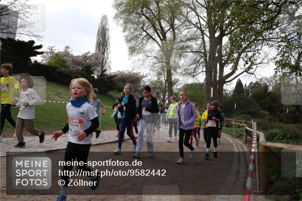 25.04.2026 - Das Zehntel Zöllner http://msf.ph/oto/9582442 25.04.2026 08:45:51 Laufen 3438 meine-sportfotos.de