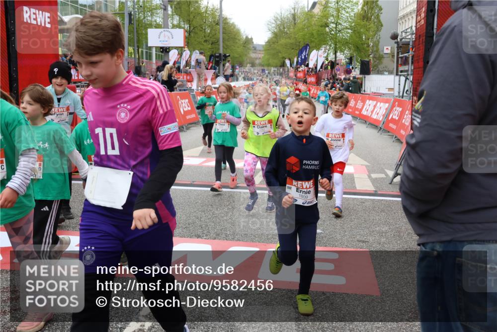 25.04.2026 - Das Zehntel Strokosch-Dieckow http://msf.ph/oto/9582456 25.04.2026 09:05:21 Ziel 1392, 1809, 2194, 2346, 2358, 2362, 2370, 2381, 2430, 2431, 2893, 2934, 3014, 3024, 3162, 3364, 3389, 3733, 1392, 1809, 2194, 2346, 2358, 2362, 2370, 2381, 2430, 2431, 2893, 2934, 3014, 3024, 3162, 3364, 3389, 3733 meine-sportfotos.de