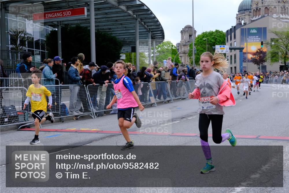25.04.2026 - Das Zehntel Tim E. http://msf.ph/oto/9582482 25.04.2026 12:51:44 Ziel 10010, 10364, 10567, 10600, 10786, 10798, 10828, 10848, 10850, 11475, 11484, 11608, 11835, 11844, 11989, 12161, 12400, 12405, 12424, 12455, 12697, 12701, 12734, 12791, 12968, 13025 meine-sportfotos.de